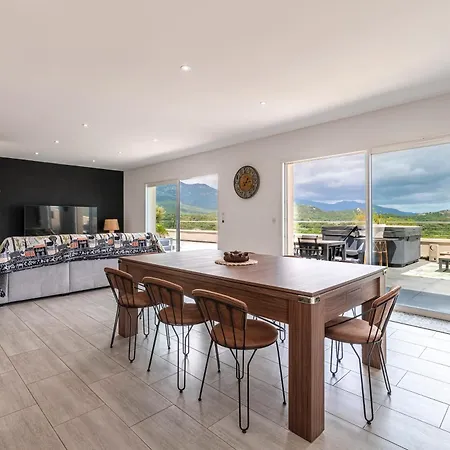 Maison Mawie - Vue Montagne Piscine Jacuzzi Σπίτι διακοπών *